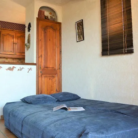 Apartament 2 Pieces Avec Parking Pres De La - Fr-1-251-348 *