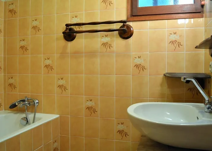 Apartman 2 Pieces Avec Parking Pres De La - Fr-1-251-348