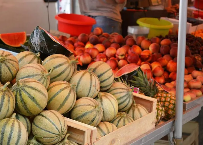 2 Pieces Avec Parking Pres De La - Fr-1-251-348 Le Lavandou